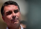 Tiro pela culatra? Flávio Bolsonaro pede apoio usando 