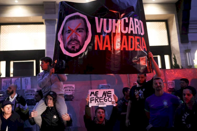 Banco Master mantém 